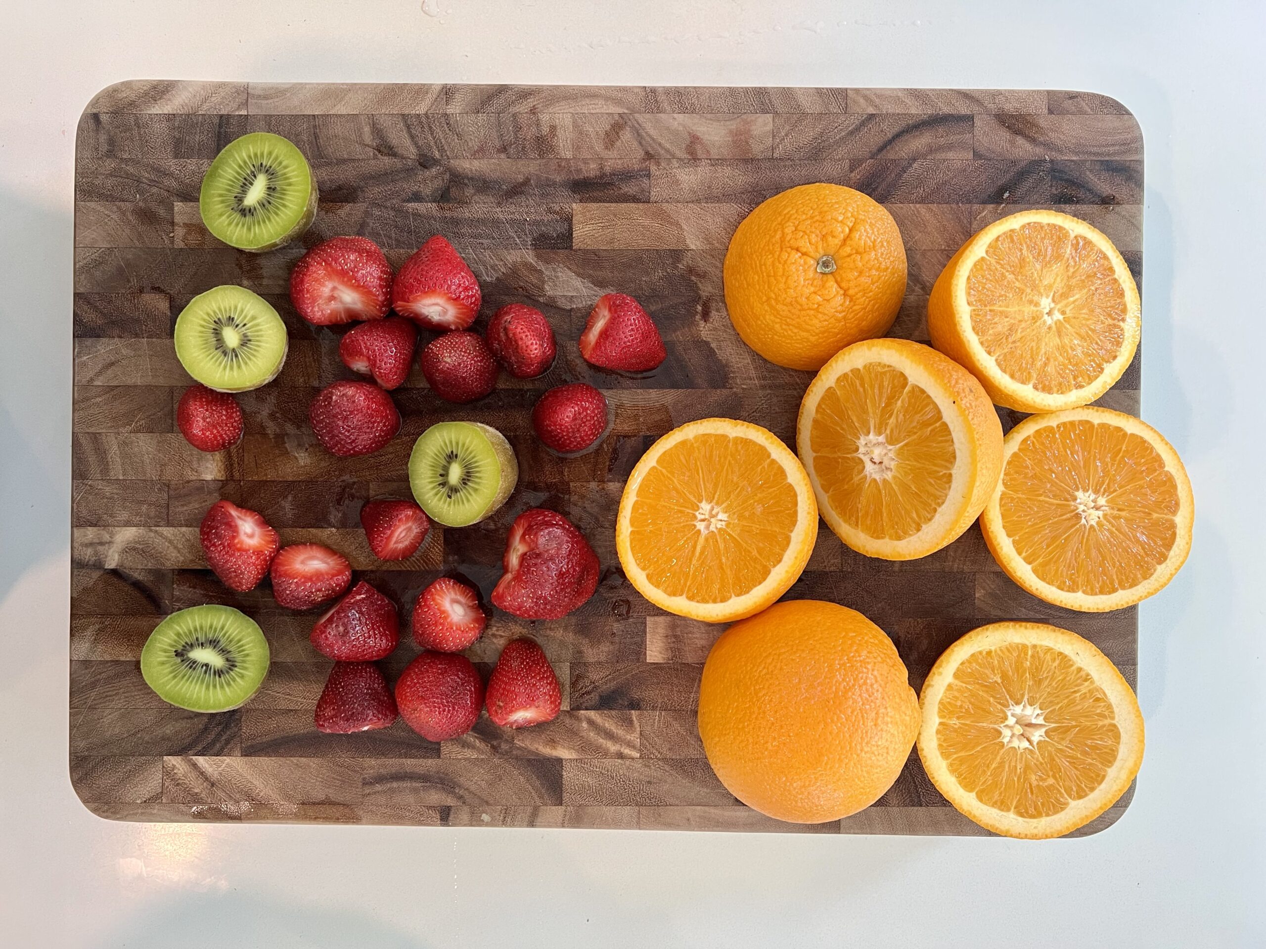 The Benefits of Orange, Strawberry, and Kiwi Juice